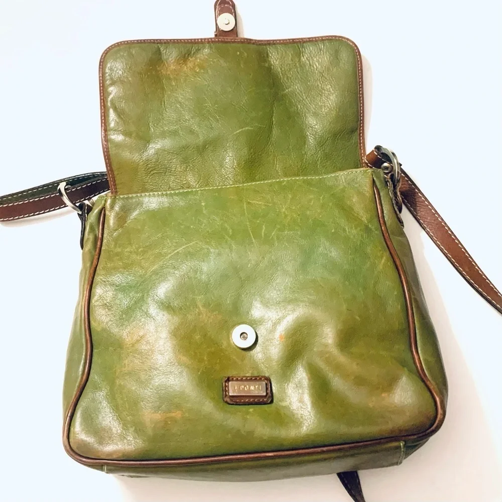 I PONTI Italian Leather Distressed Messenger Crossbody Bag, pesto